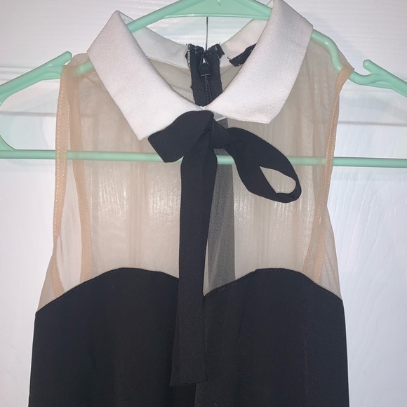 Forever 21 sleeveless tuxedo dress with bow NWOT - Picture 3 of 3